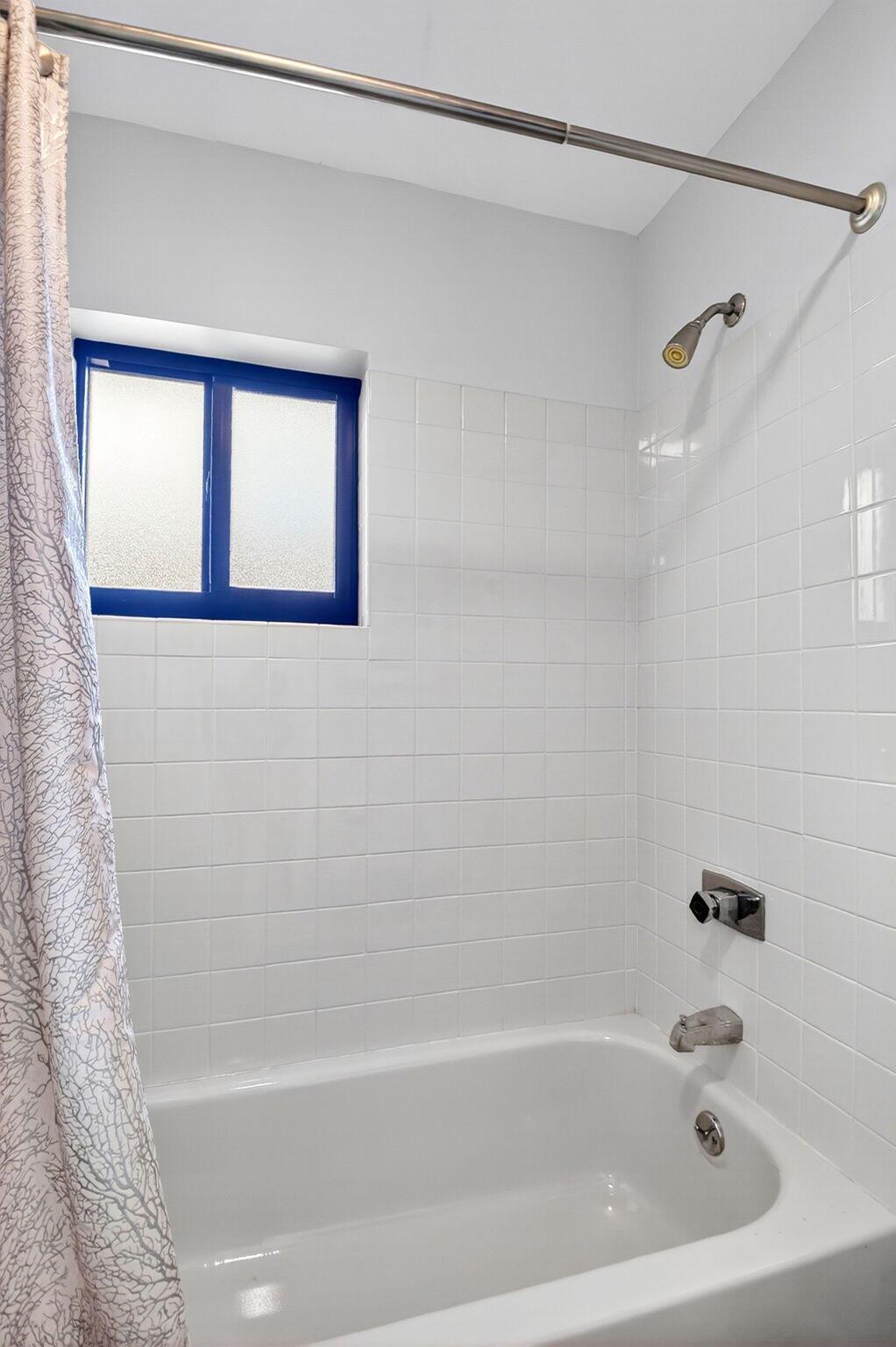 GREENTREE VILLAS CONDO - Residential Lease