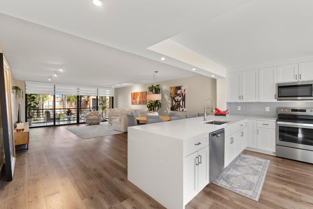 Photo of 11296 Green Lake Drive #204, Boynton Beach, FL 33437 (MLS # R11142302)