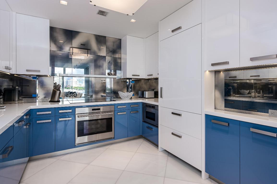 PALM BEACH TOWERS CONDO - Residential