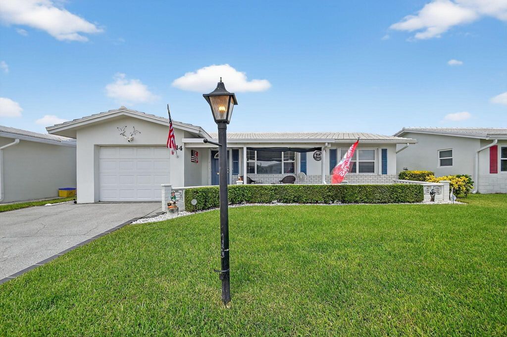 Photo of 714 SW 16th Street, Boynton Beach, FL 33426 (MLS # R11110824)