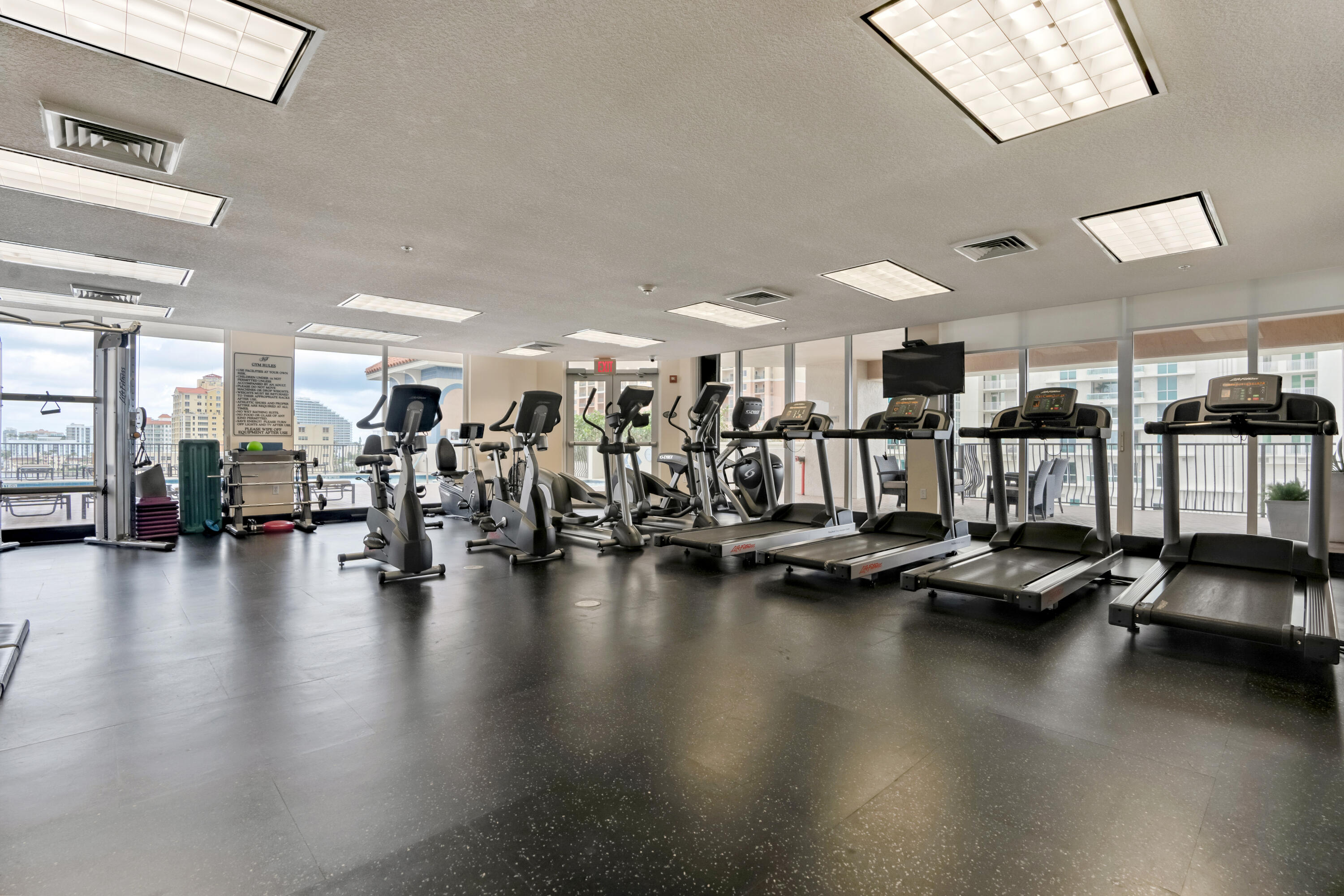 JACKSON TOWER LAS OLAS CONDO - Residential