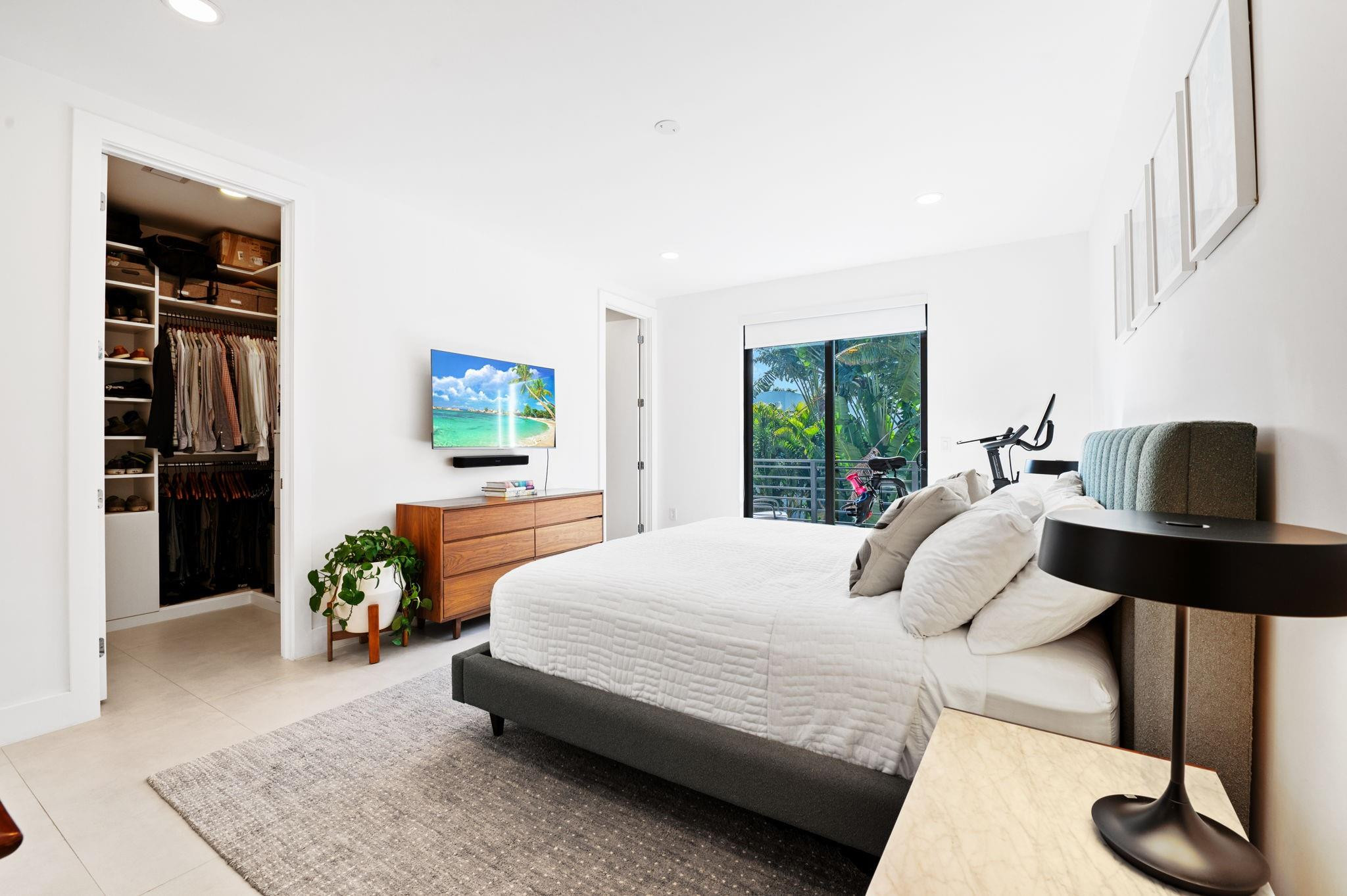 VICTOIRA PARK TOWNHOMES - Residential