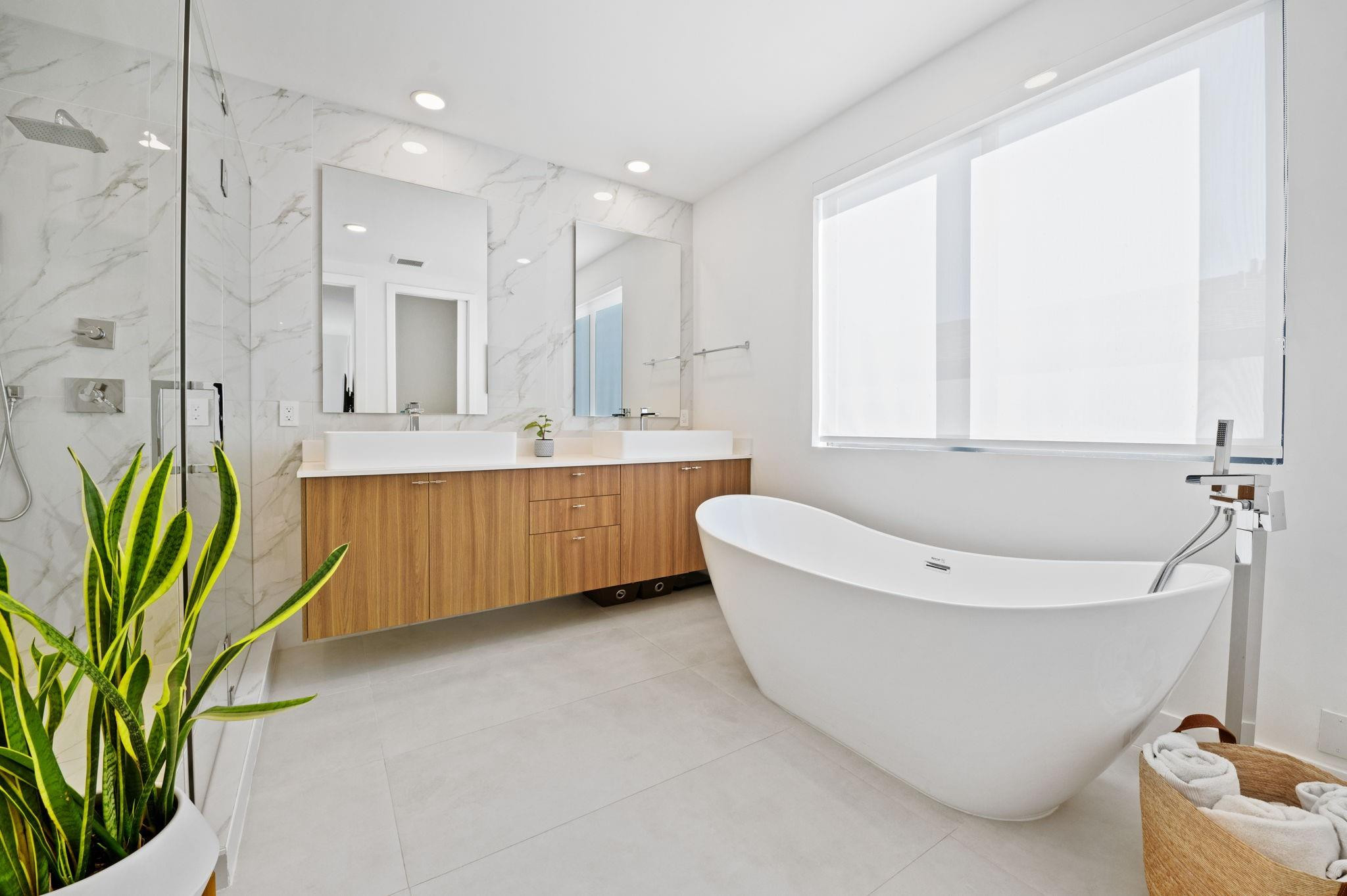 VICTOIRA PARK TOWNHOMES - Residential