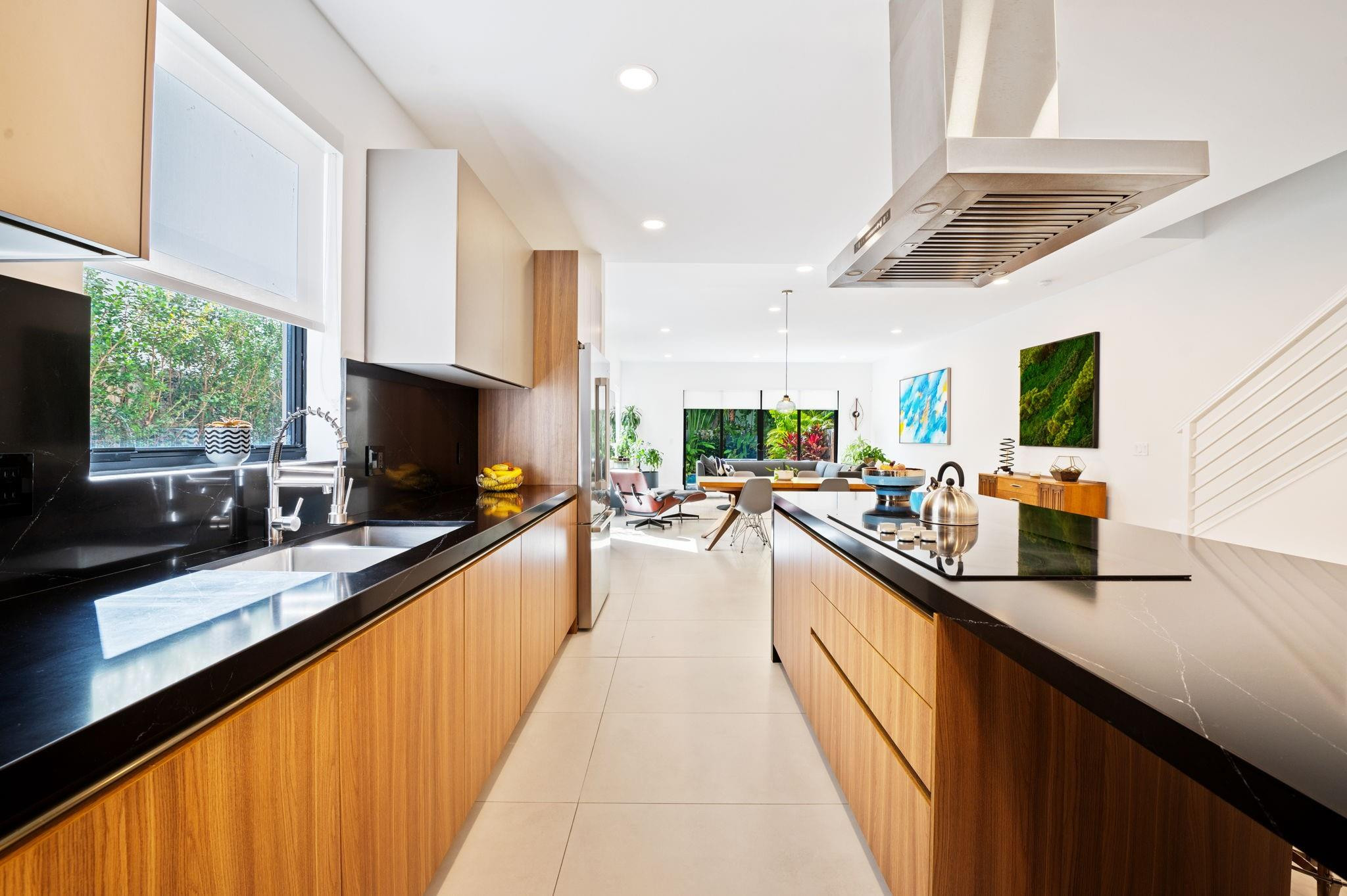 VICTOIRA PARK TOWNHOMES - Residential