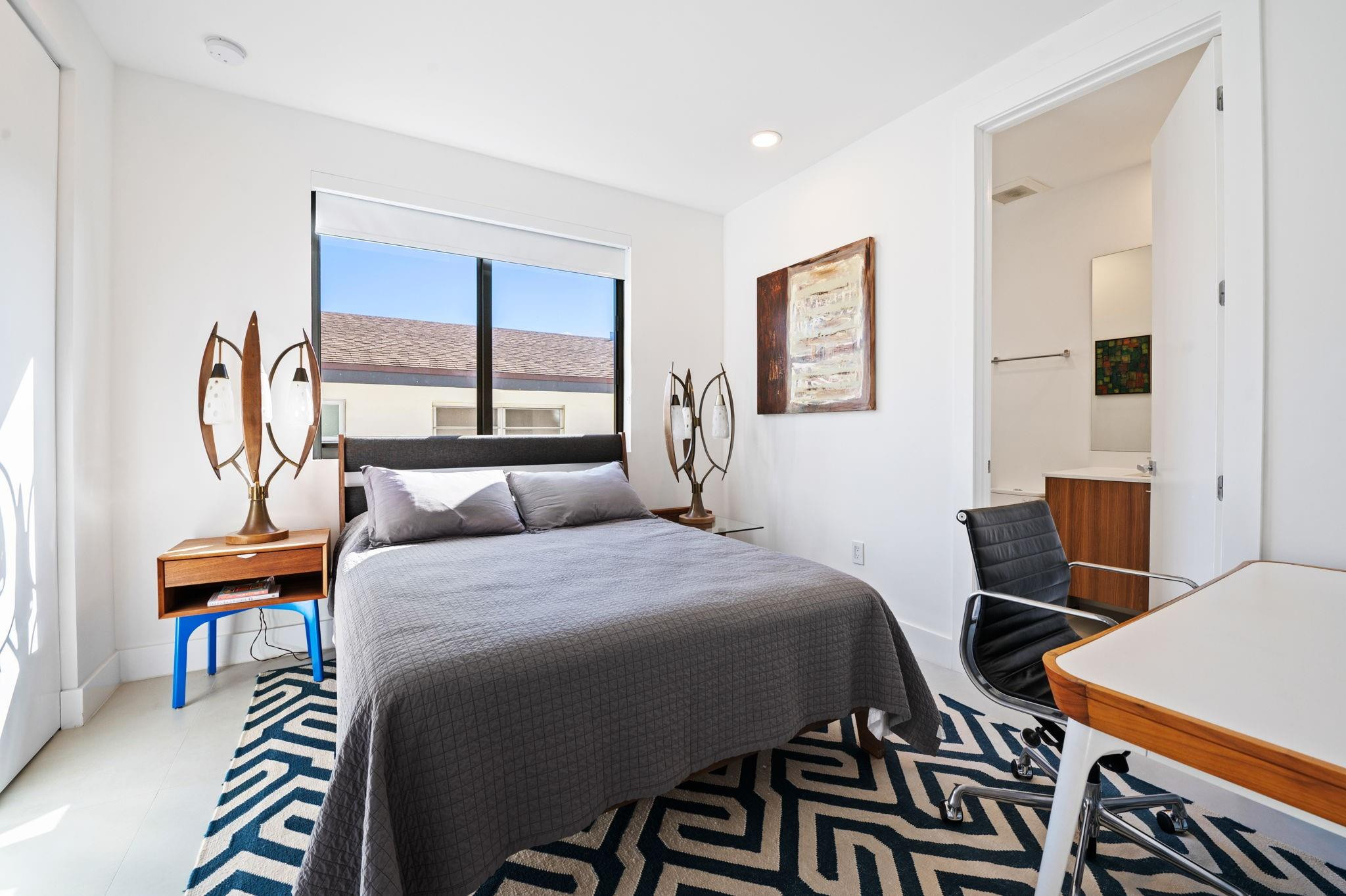 VICTOIRA PARK TOWNHOMES - Residential