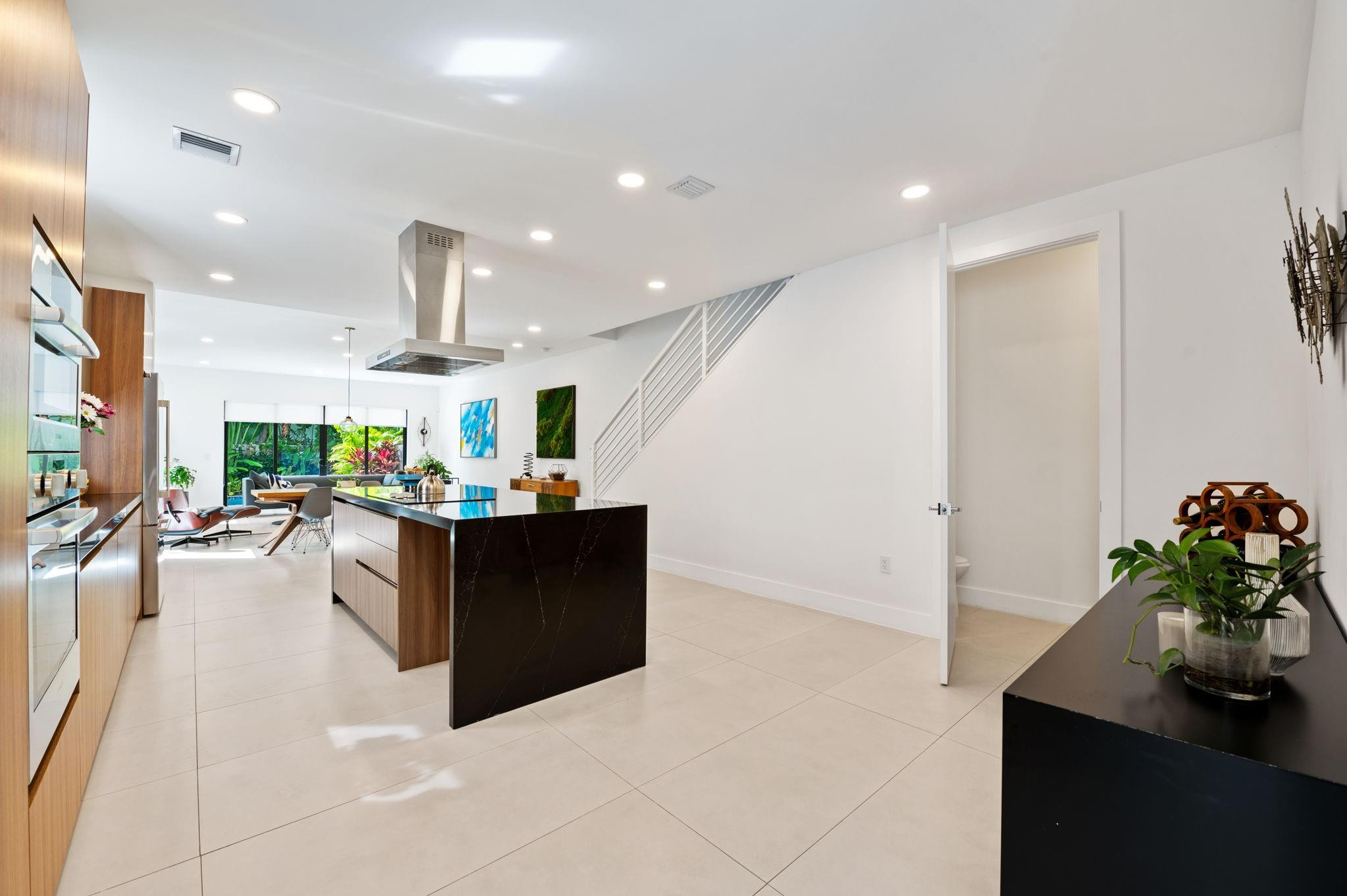 VICTOIRA PARK TOWNHOMES - Residential