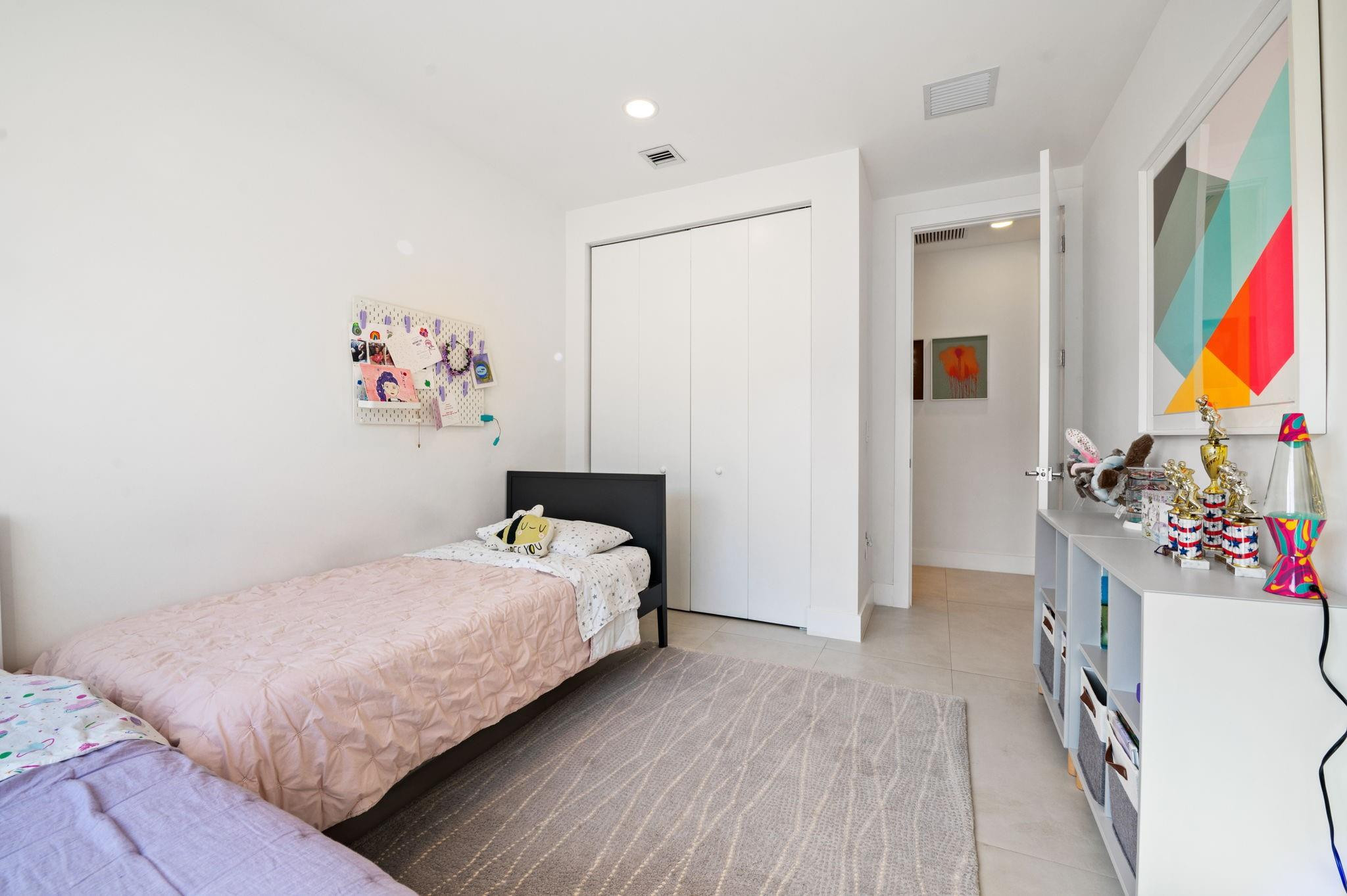 VICTOIRA PARK TOWNHOMES - Residential