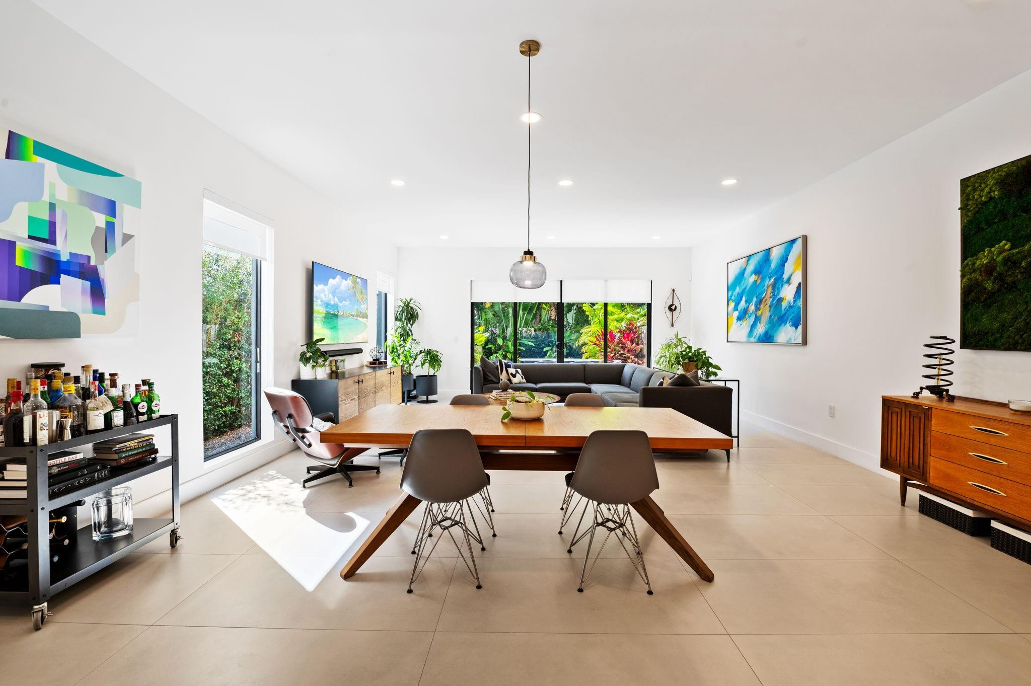 VICTOIRA PARK TOWNHOMES - Residential