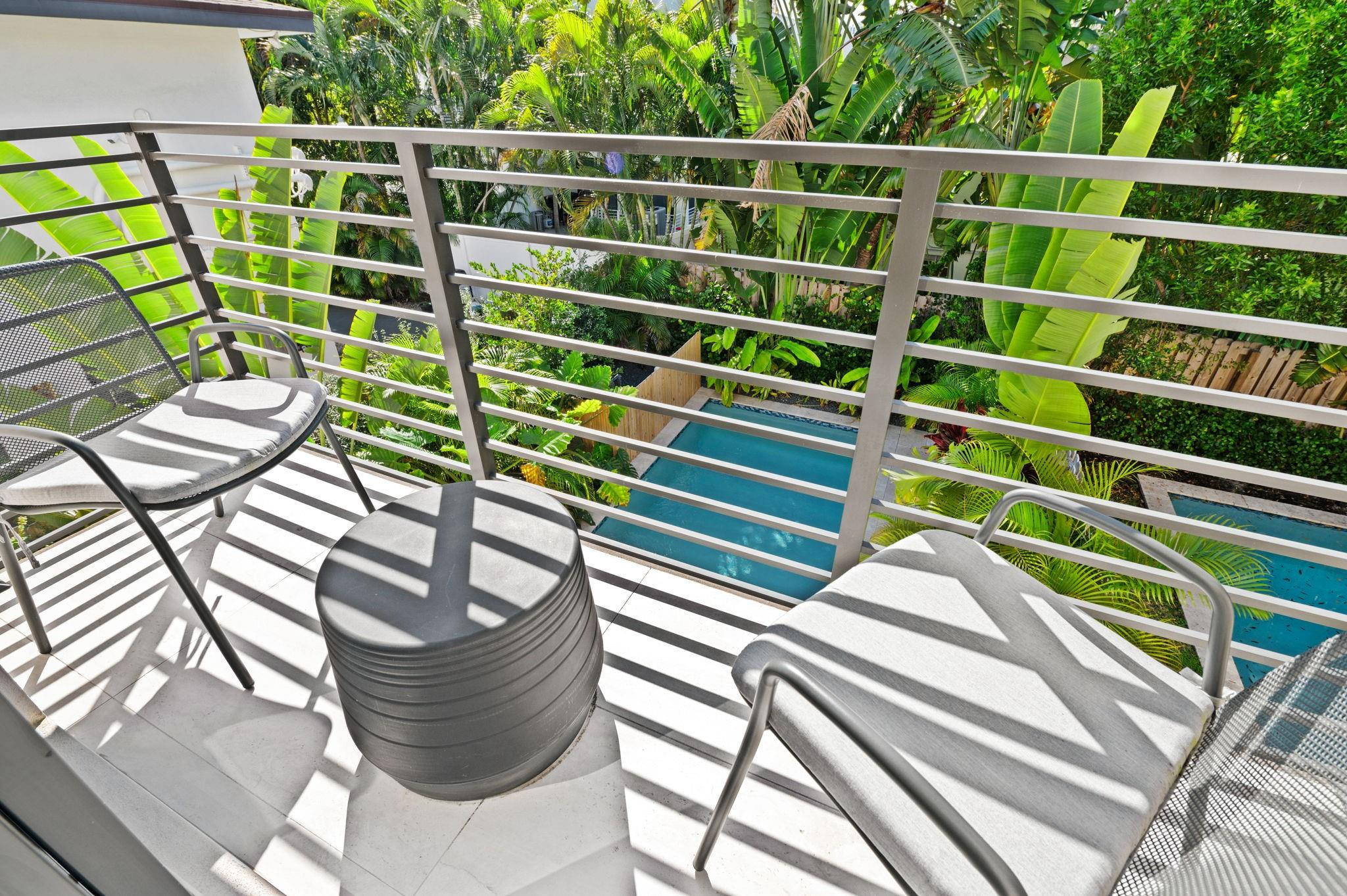 VICTOIRA PARK TOWNHOMES - Residential