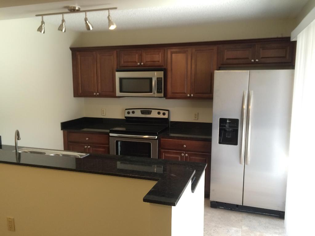 VILLAGE OF SANDALWOOD LAKES 3 - Residential Lease