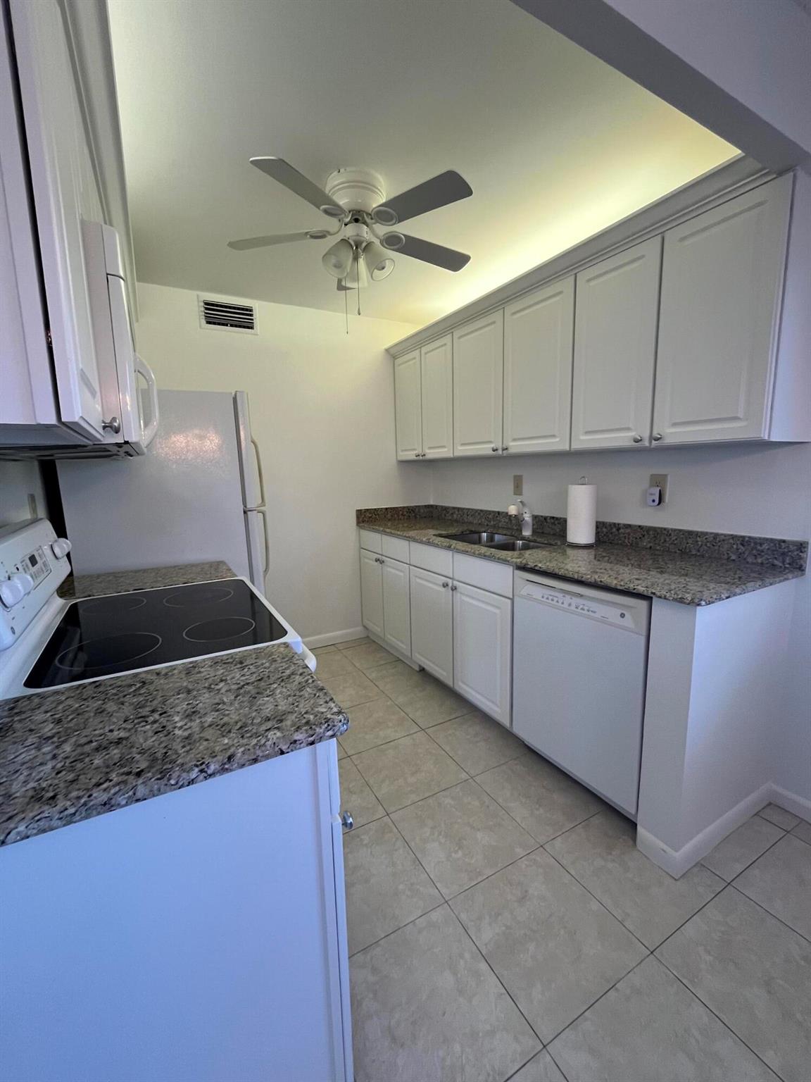 3081 Cornwall E