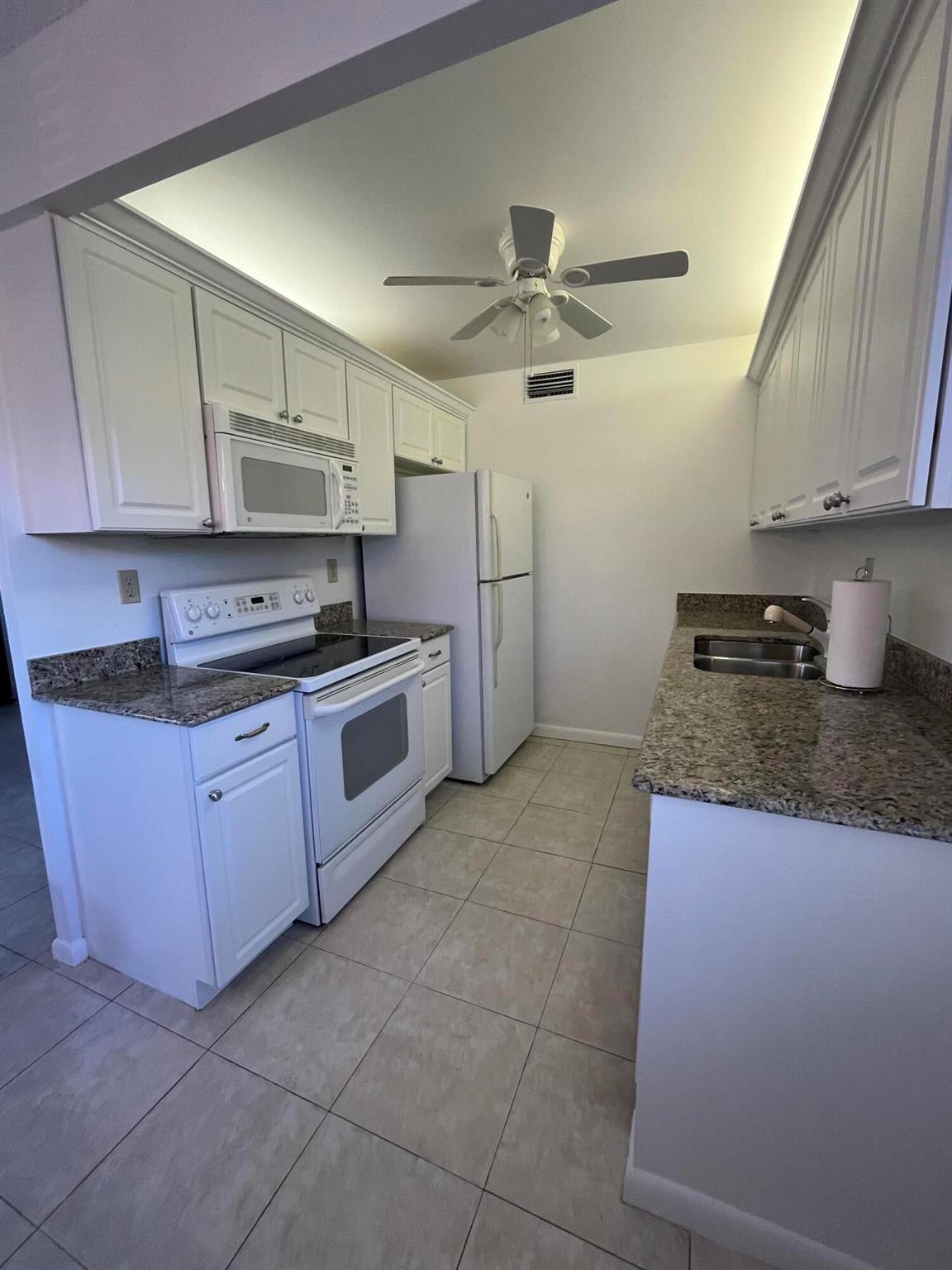 3081 Cornwall E