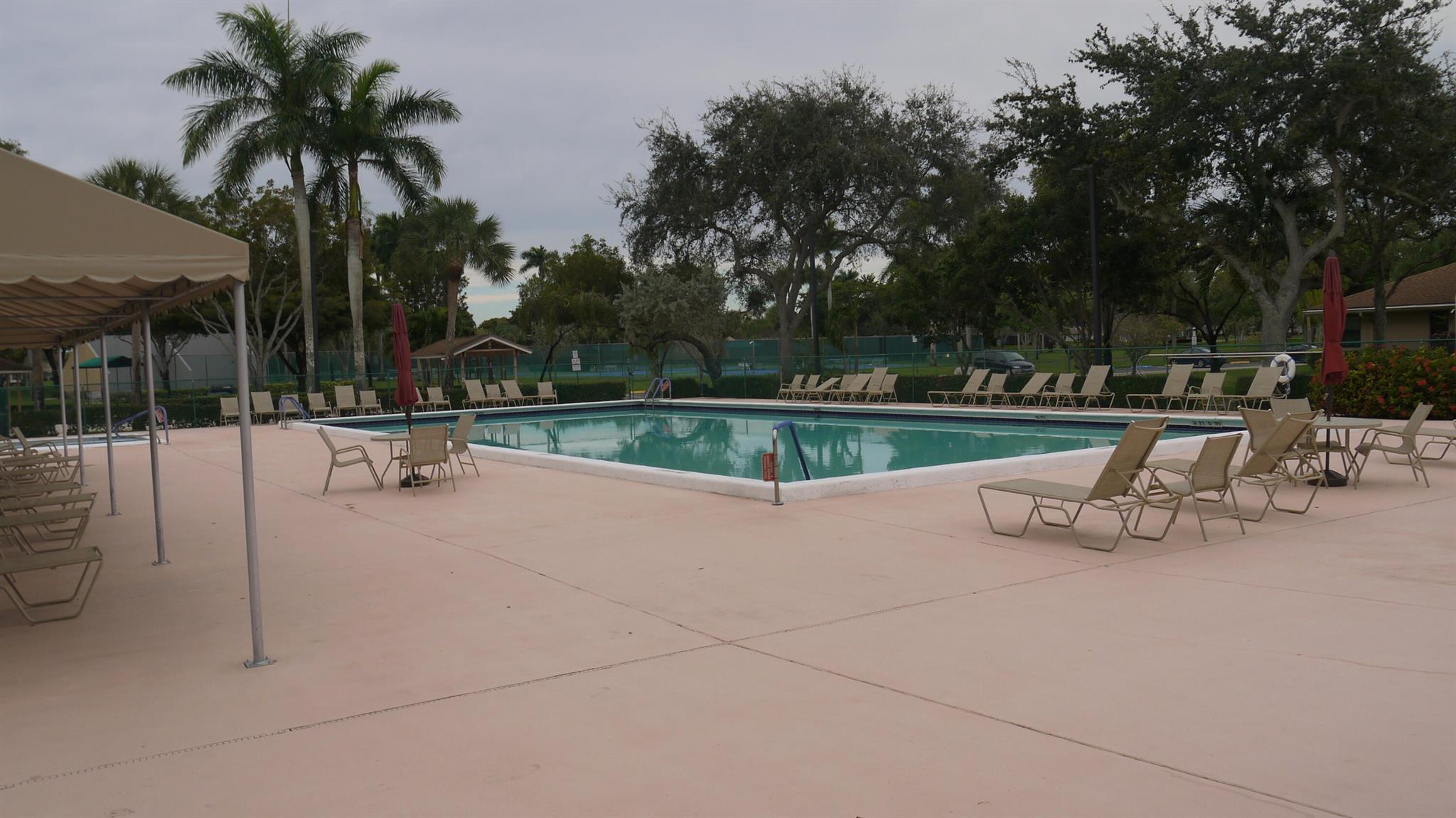 WHISPER WALK SEC E CONDO - Residential