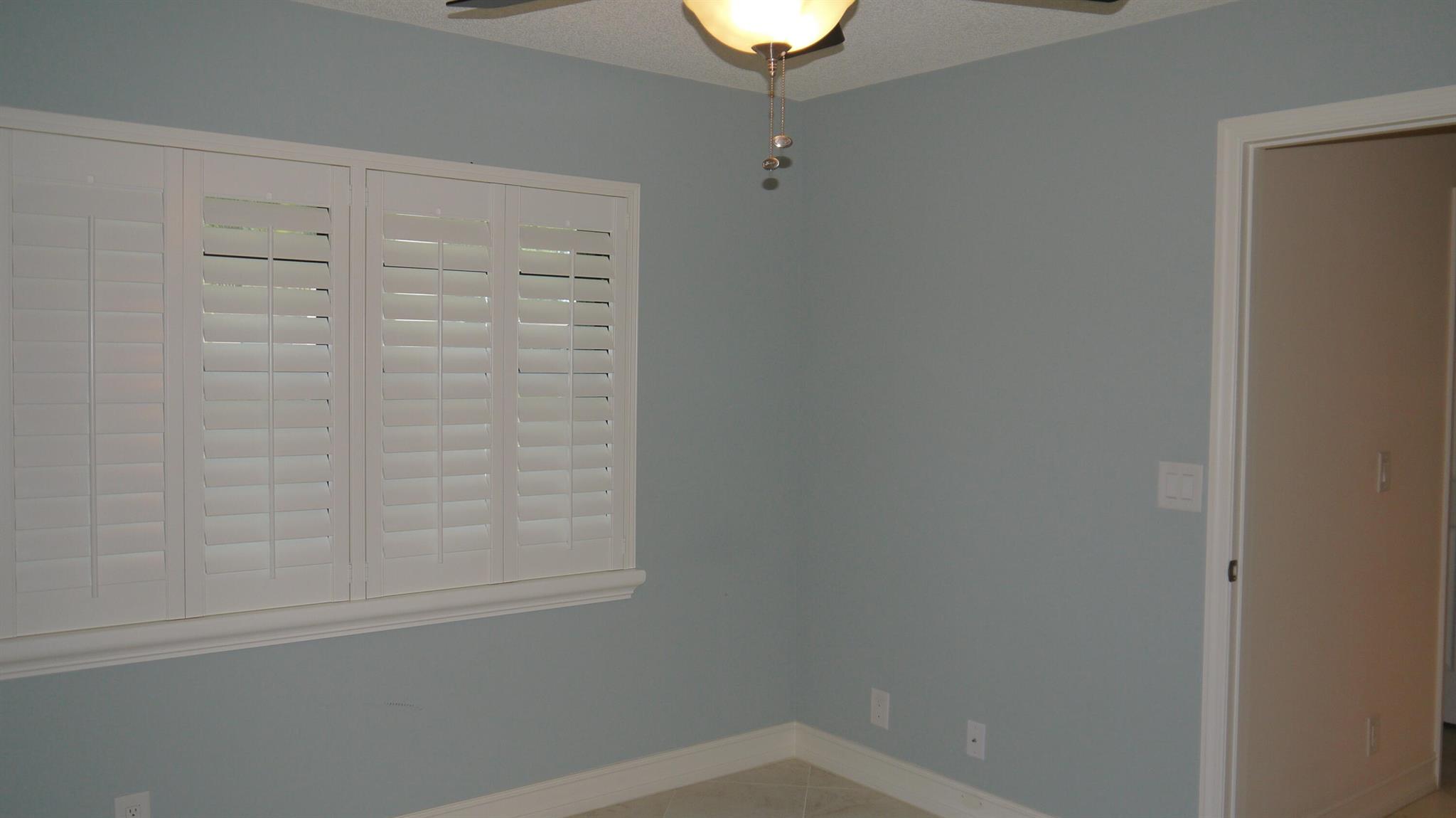 WHISPER WALK SEC E CONDO - Residential