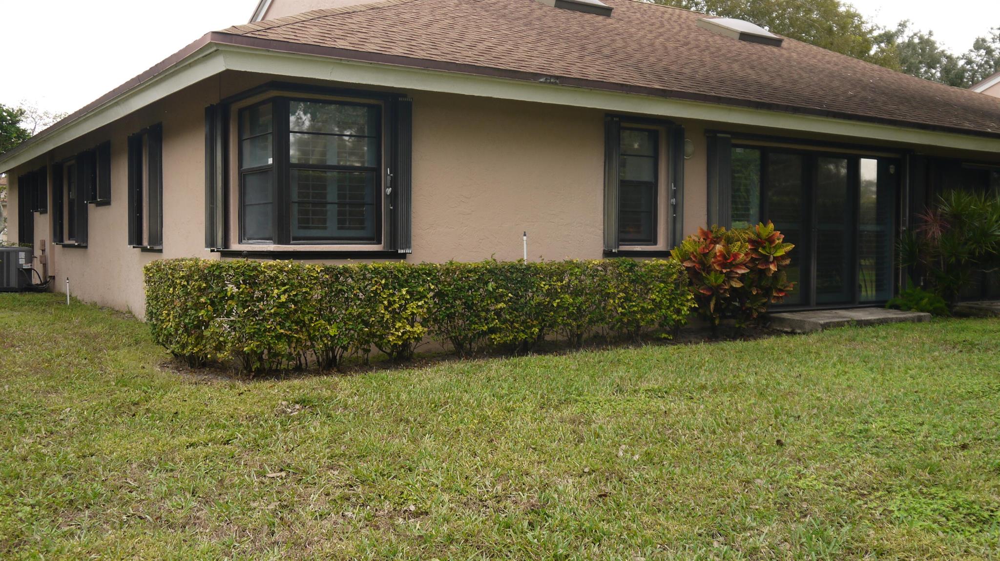 WHISPER WALK SEC E CONDO - Residential