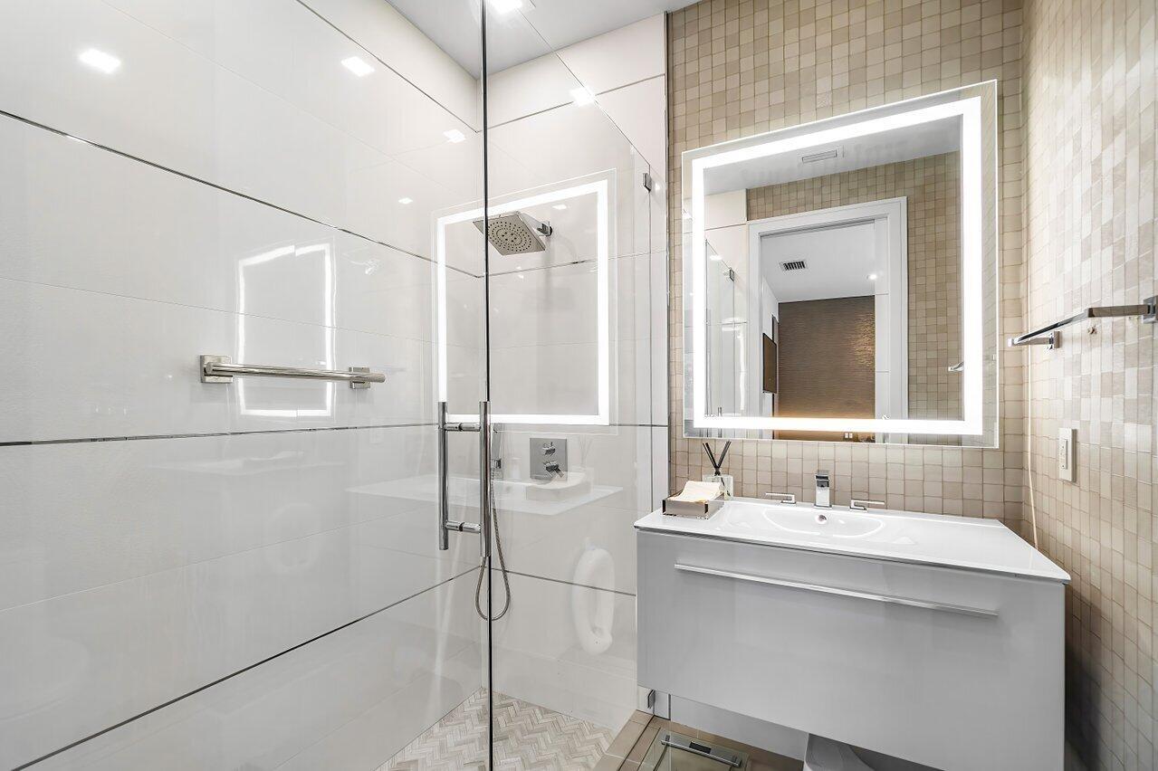 Clubside - Residential Lease