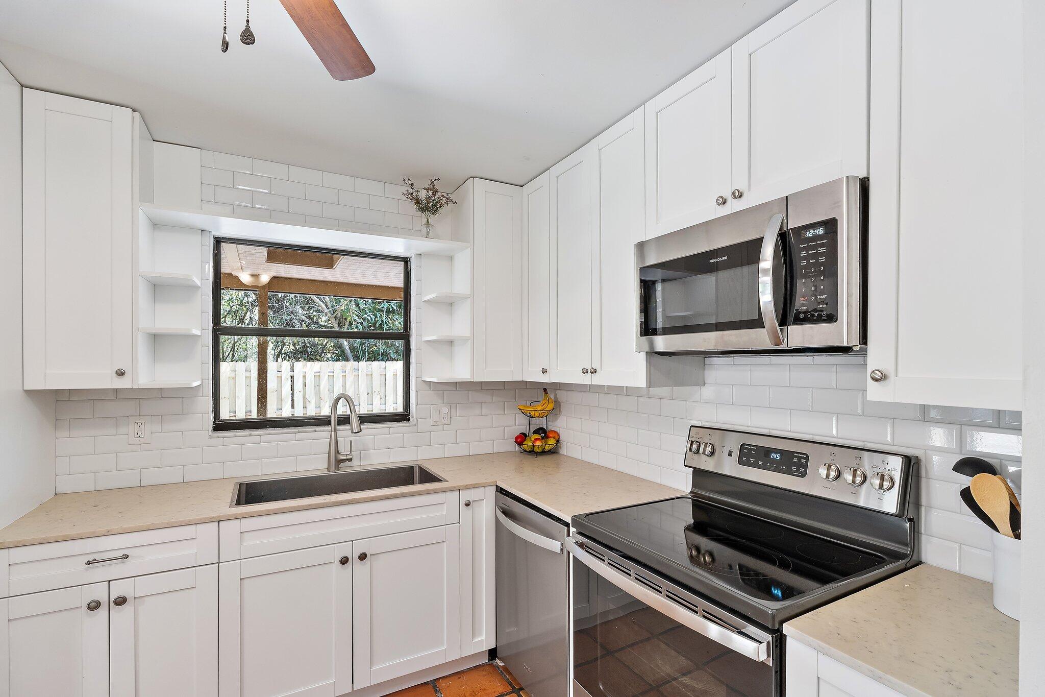 RAINWOOD EAST REPLAT - Residential