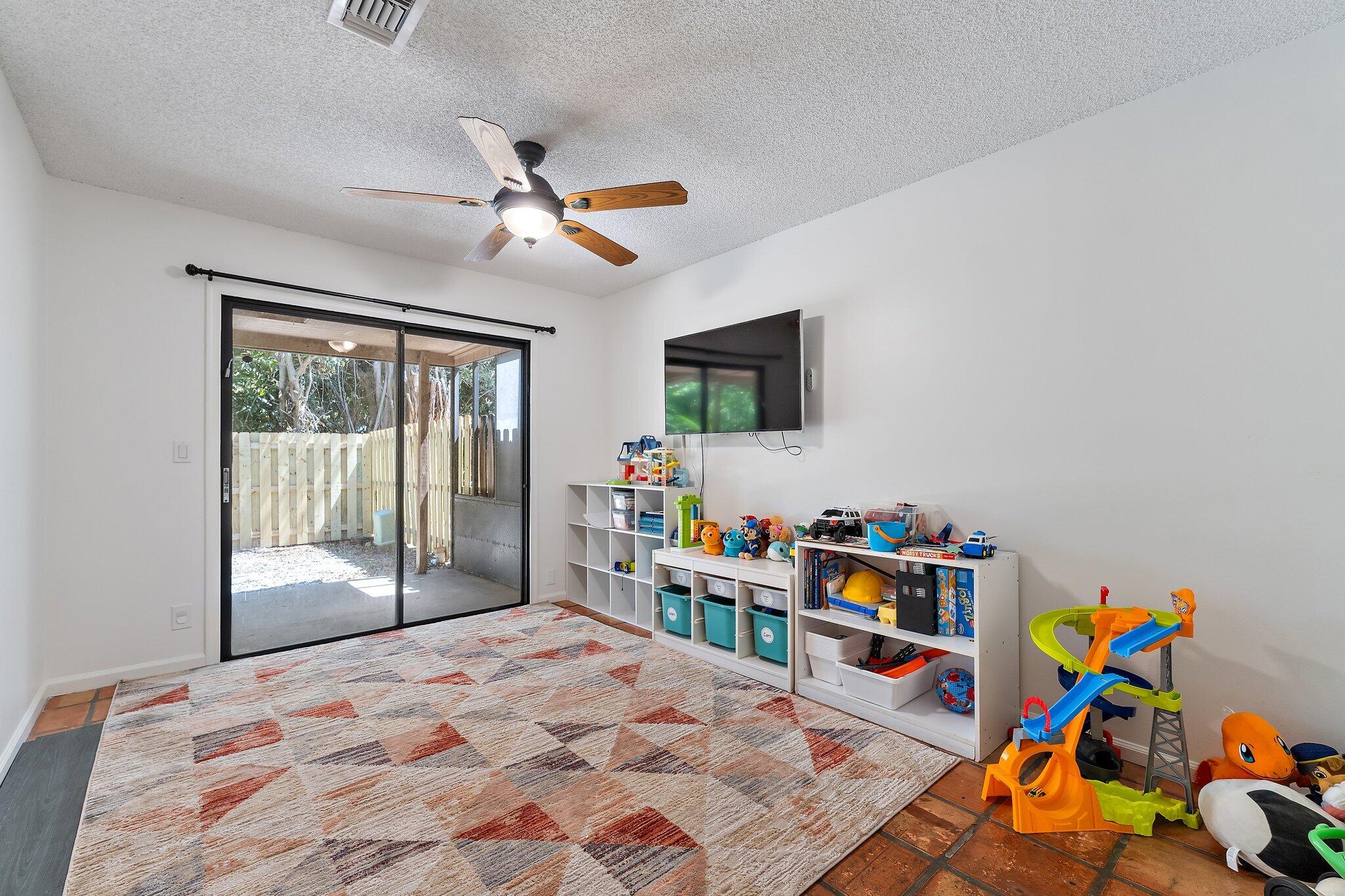 RAINWOOD EAST REPLAT - Residential