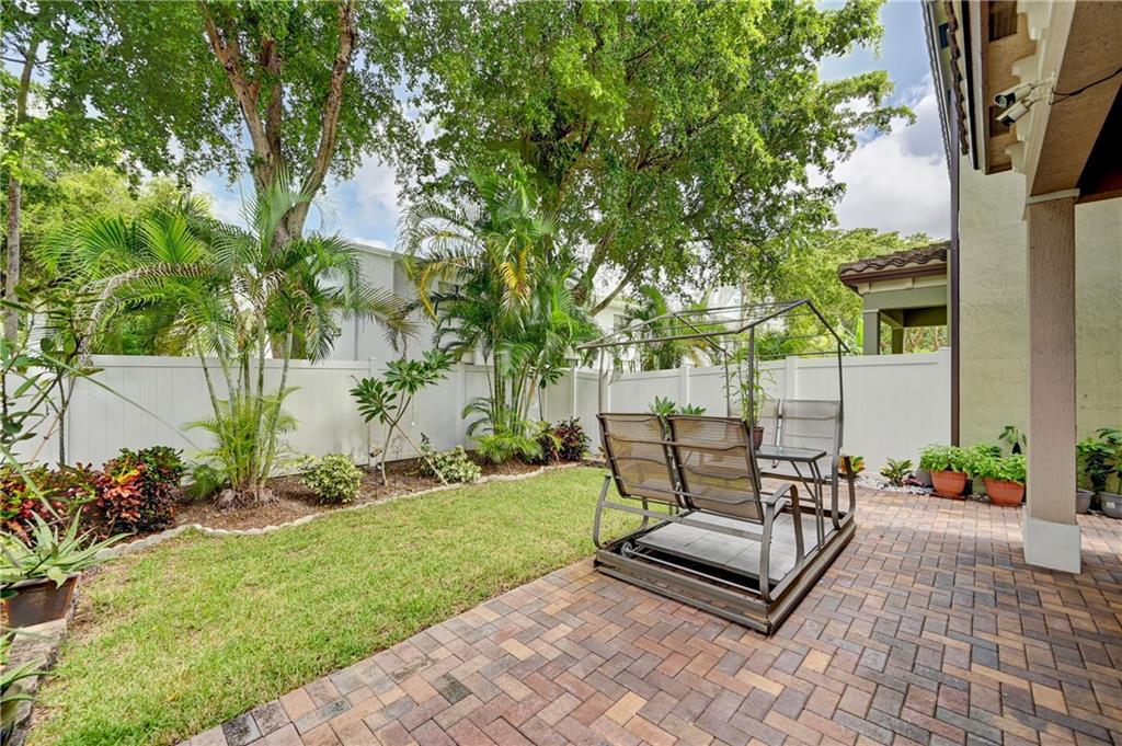 Sabal Palm By Prestige 17 - Residential