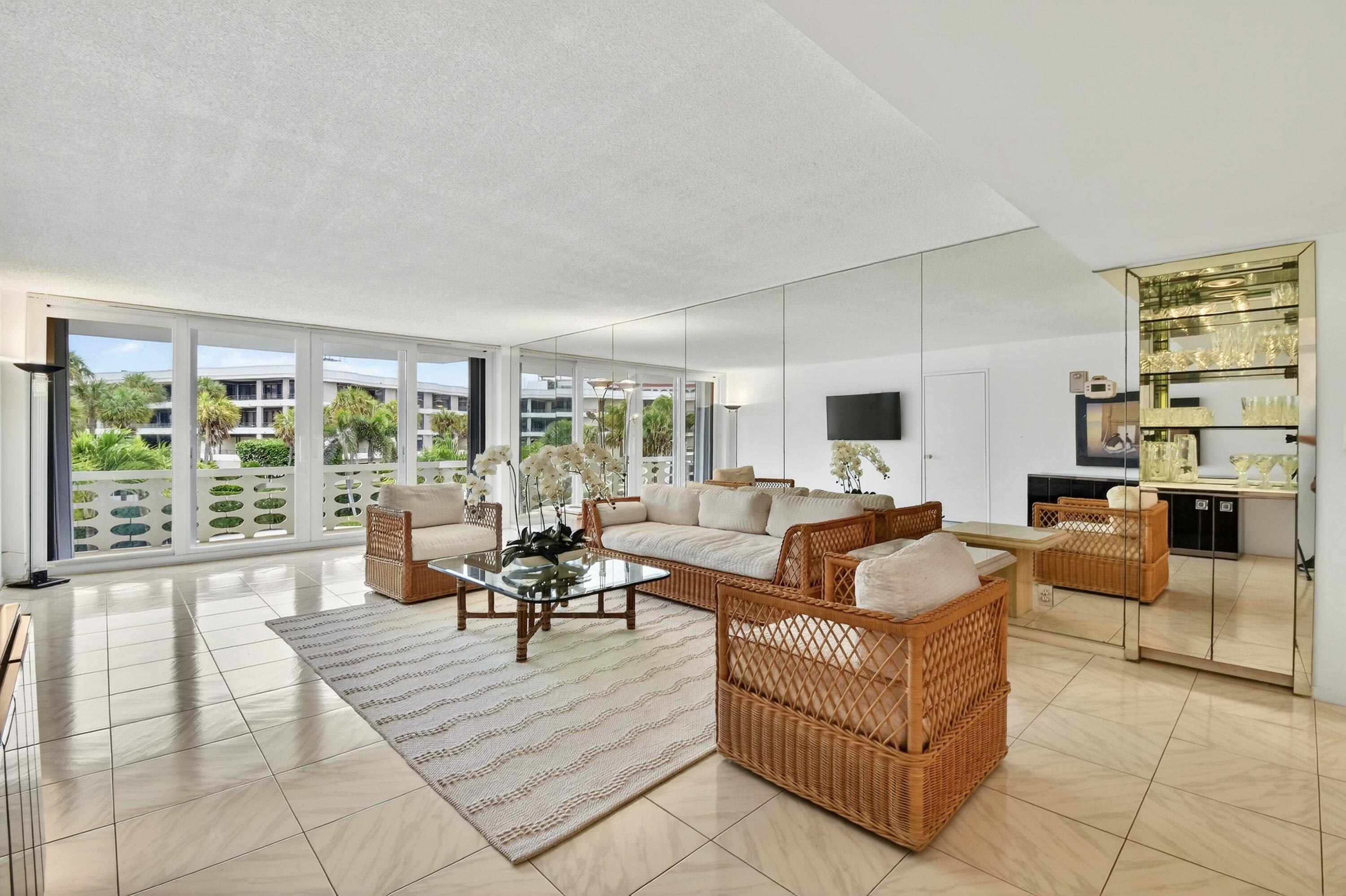 100 Sunrise Avenue 308