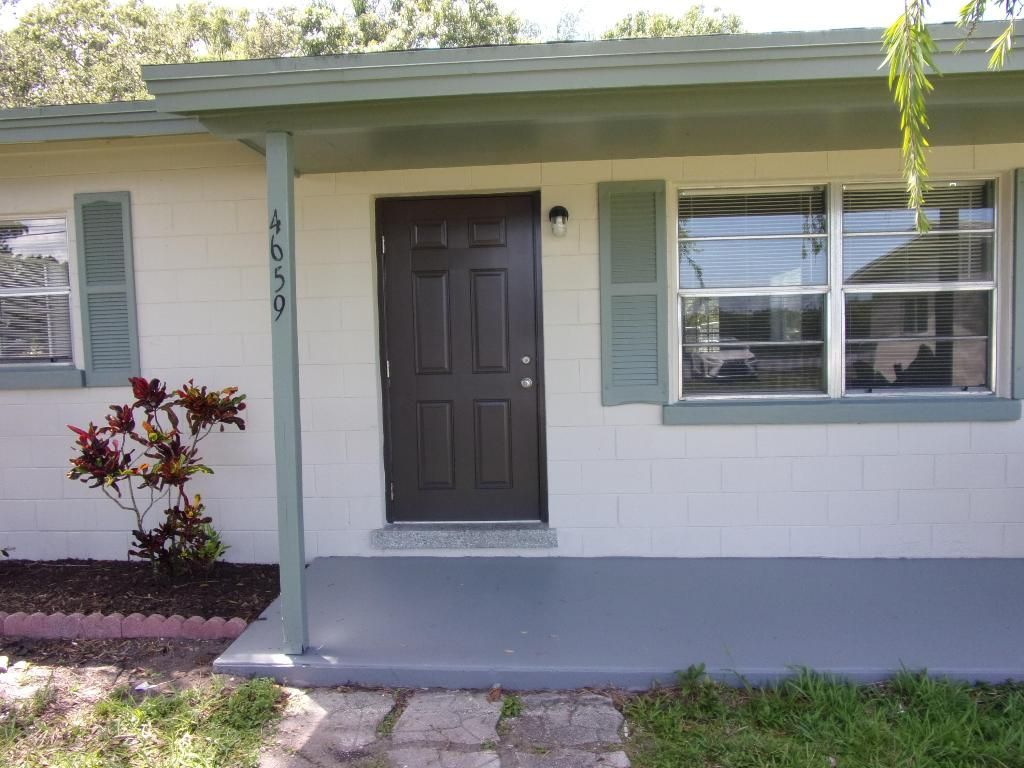 Photo of 4659 S 25th Street, Fort Pierce, FL 34981 (MLS # R10943250)