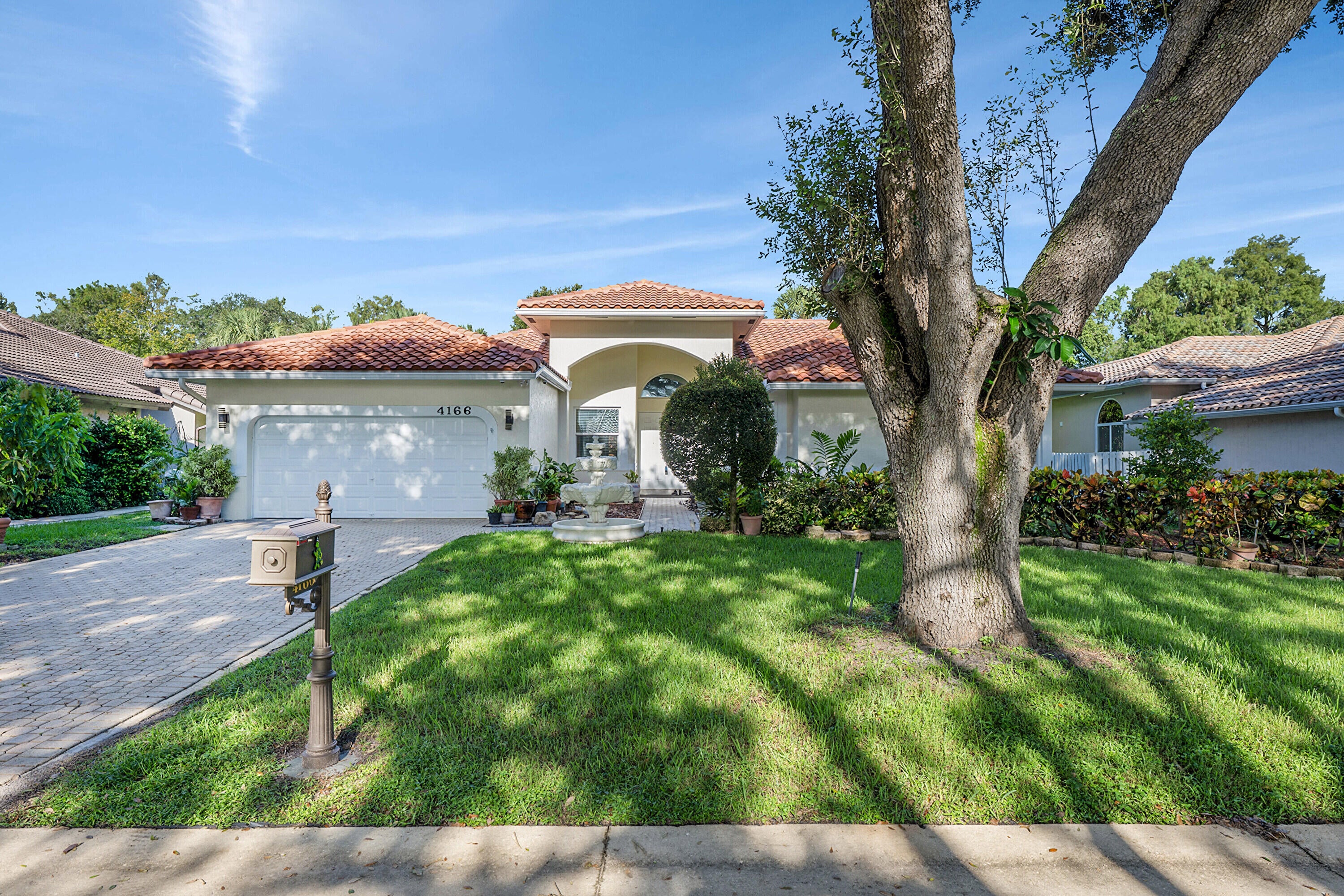 4166 NW 66th Terrace