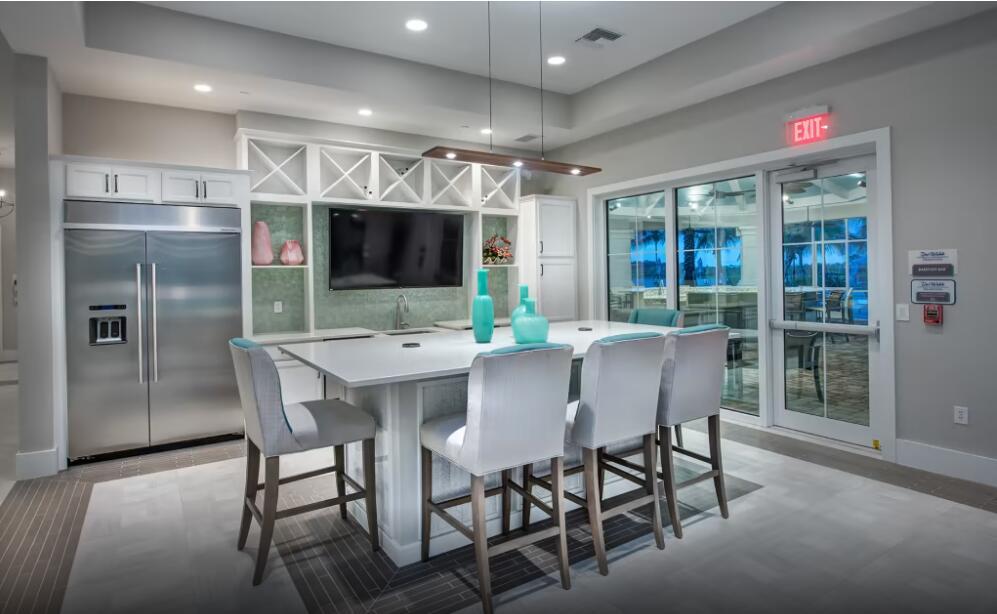 DEL WEBB TRADITION - Residential