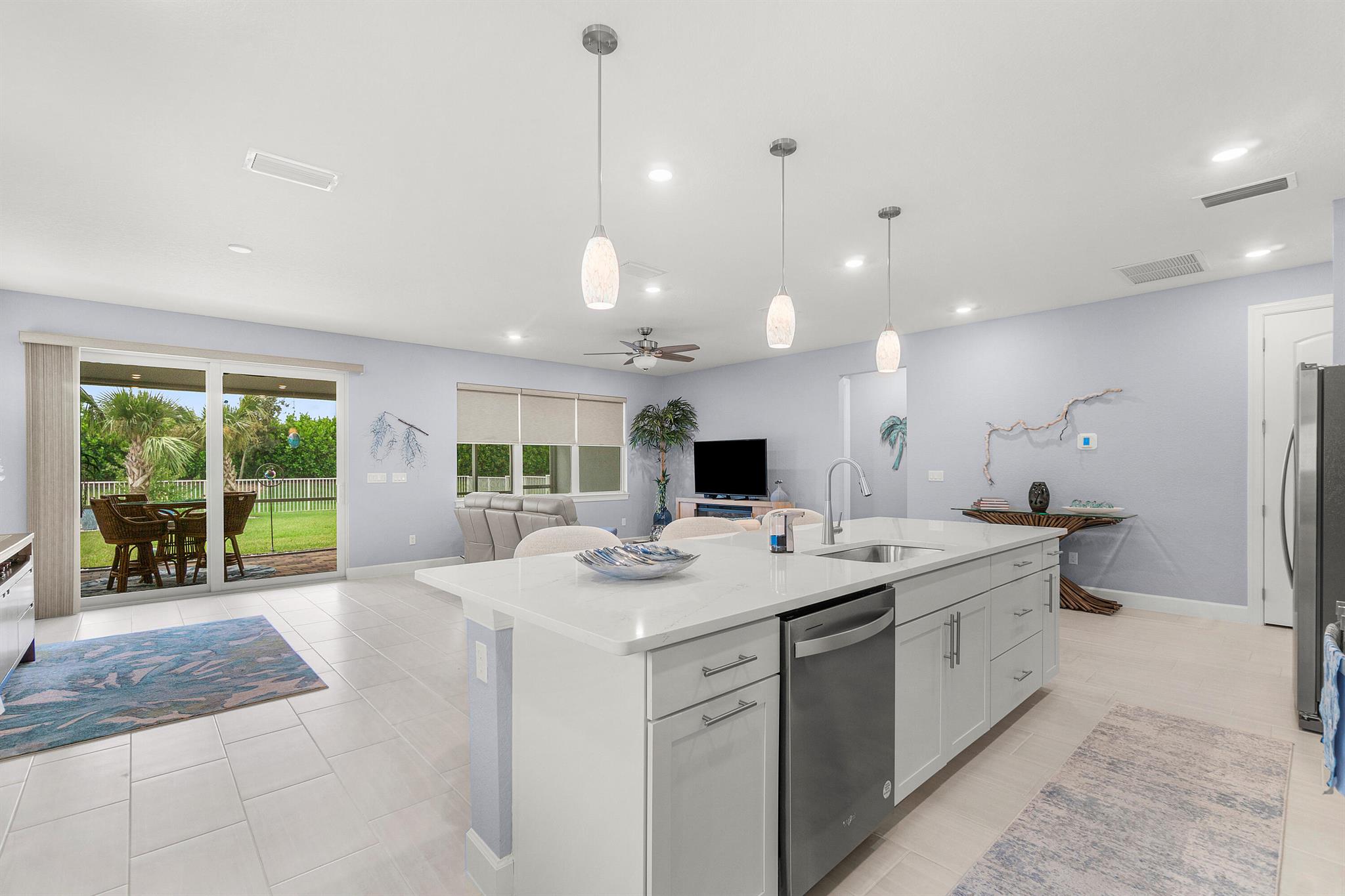 DEL WEBB TRADITION - Residential