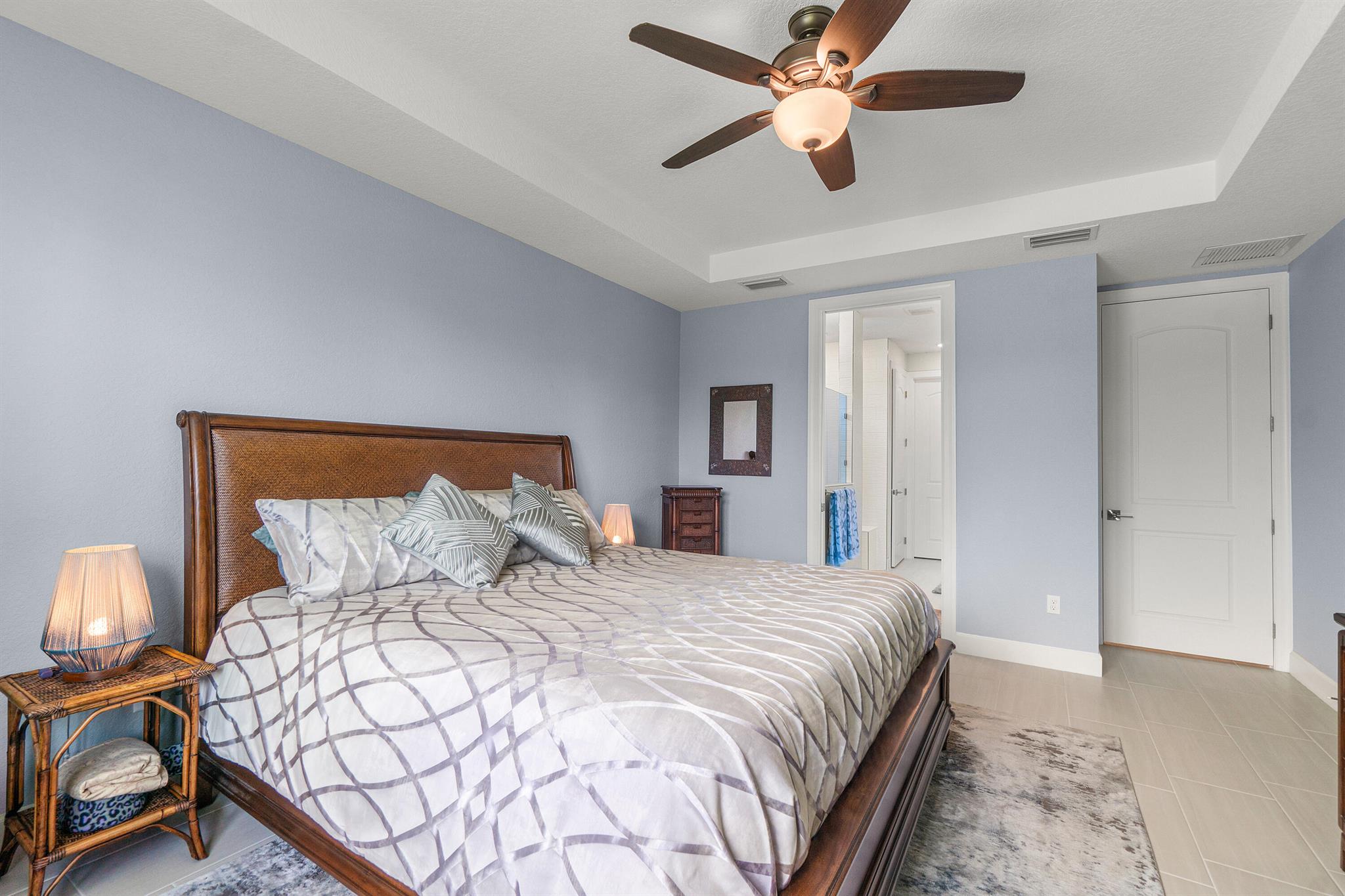 DEL WEBB TRADITION - Residential