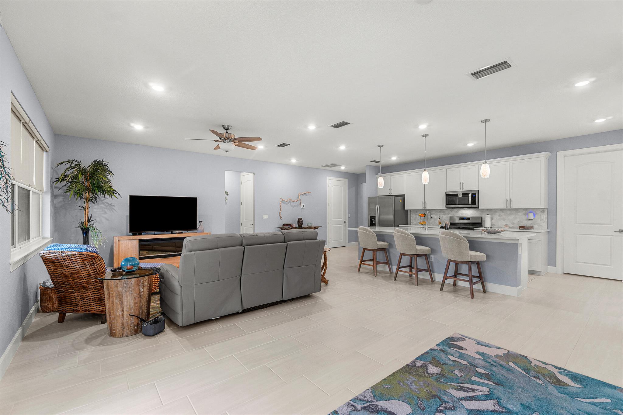 DEL WEBB TRADITION - Residential