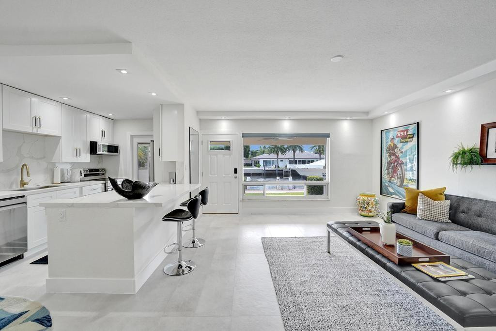 LAFAYETTE ARMS CO-OP - Residential