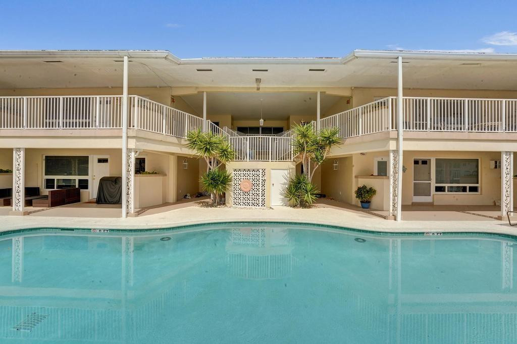 LAFAYETTE ARMS CO-OP - Residential