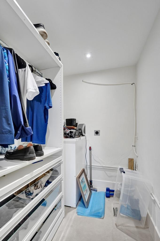 LAFAYETTE ARMS CO-OP - Residential