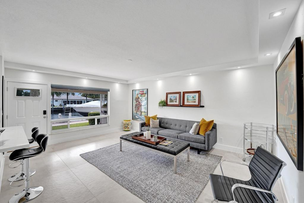 LAFAYETTE ARMS CO-OP - Residential