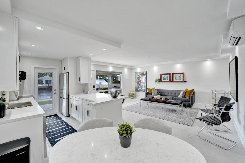 LAFAYETTE ARMS CO-OP - Residential