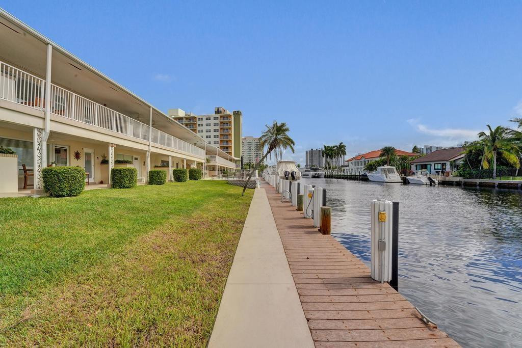 LAFAYETTE ARMS CO-OP - Residential