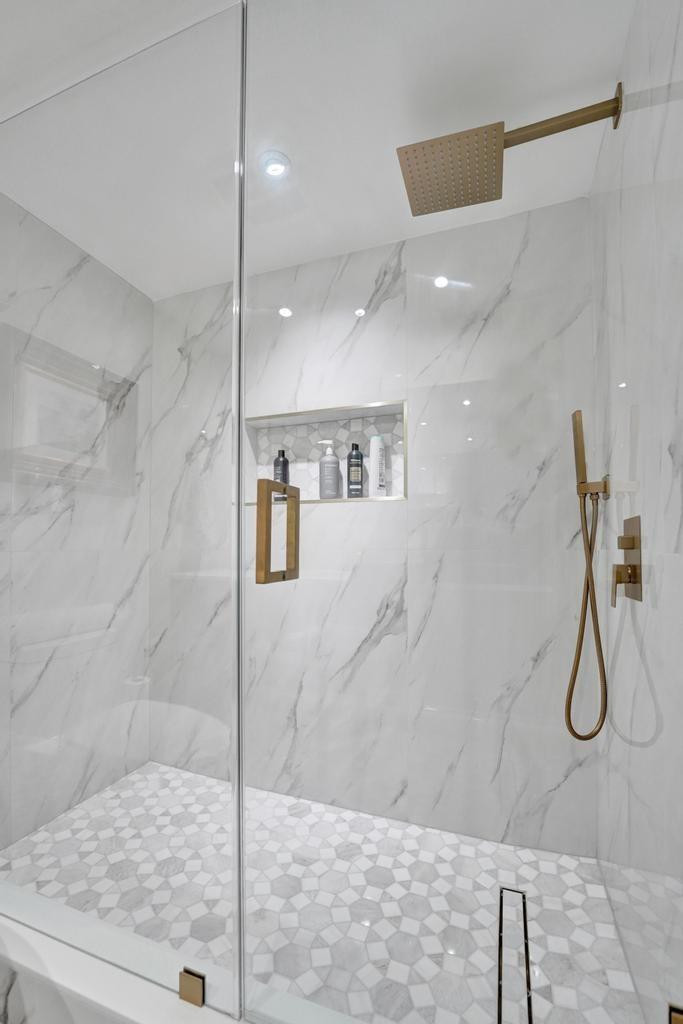 LAFAYETTE ARMS CO-OP - Residential