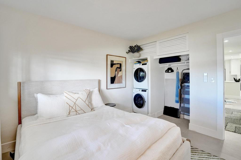 LAFAYETTE ARMS CO-OP - Residential