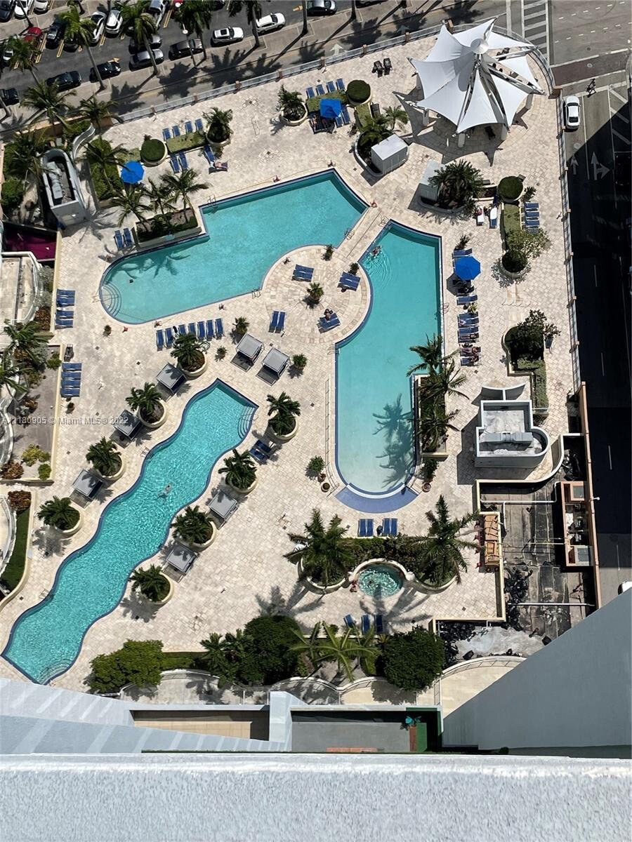 VIZCAYNE SOUTH CONDO - Residential Lease