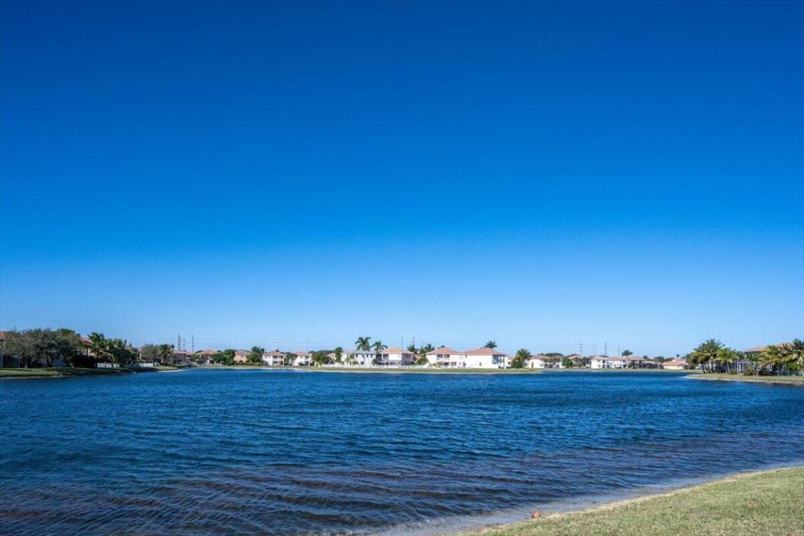 BLACK DIAMOND PH 2 - Residential Lease