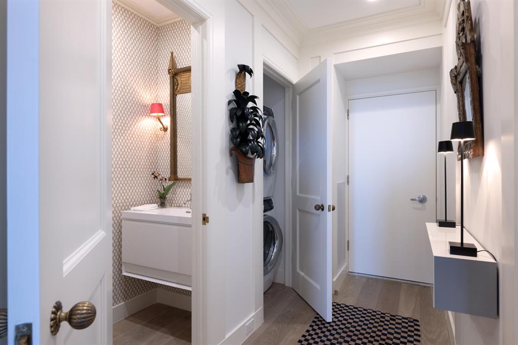 FOUR HUNDRED SO OCEAN BLVD CONDO - Residential