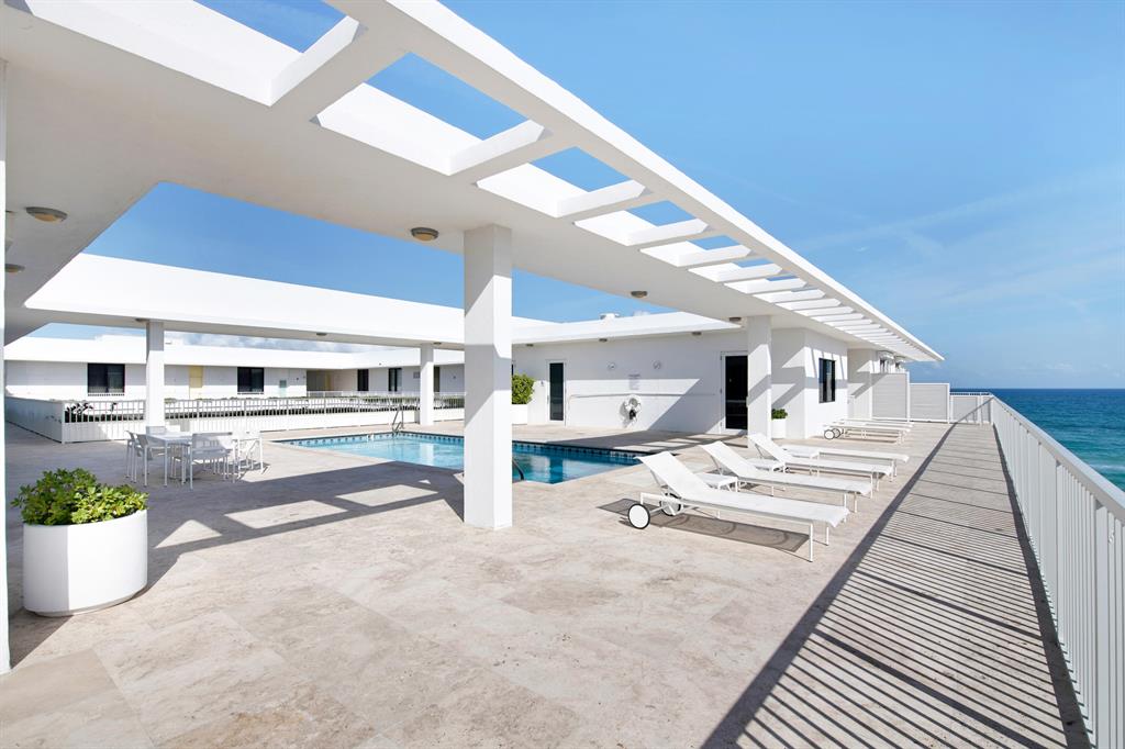 FOUR HUNDRED SO OCEAN BLVD CONDO - Residential