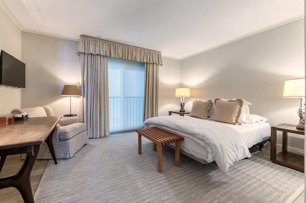 FOUR HUNDRED SO OCEAN BLVD CONDO - Residential