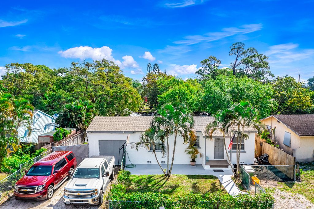 Photo of 3830 Corrigan Court, Palm Springs, FL 33461 (MLS # R10783889)