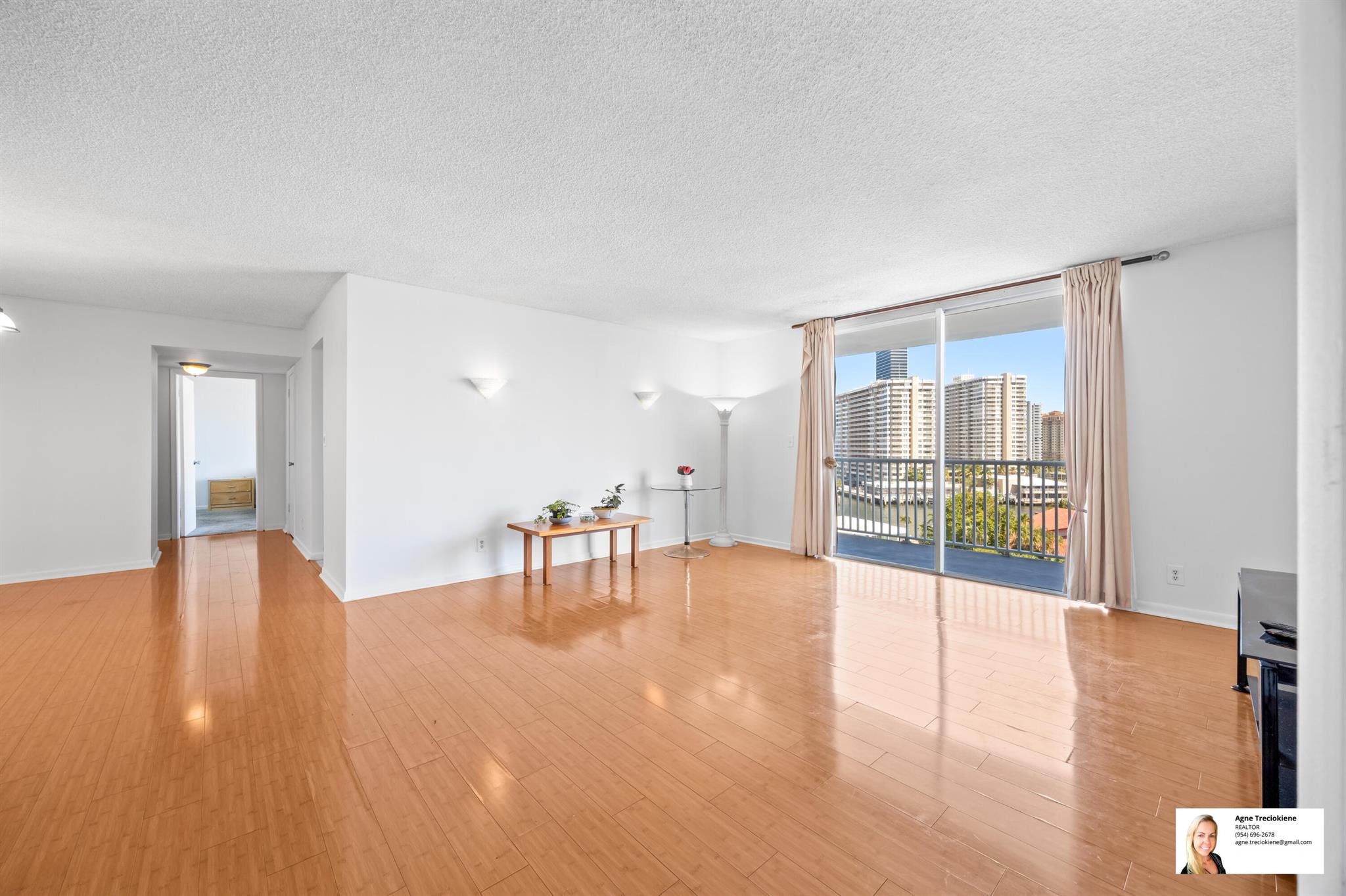 137 Golden Isles Drive 807