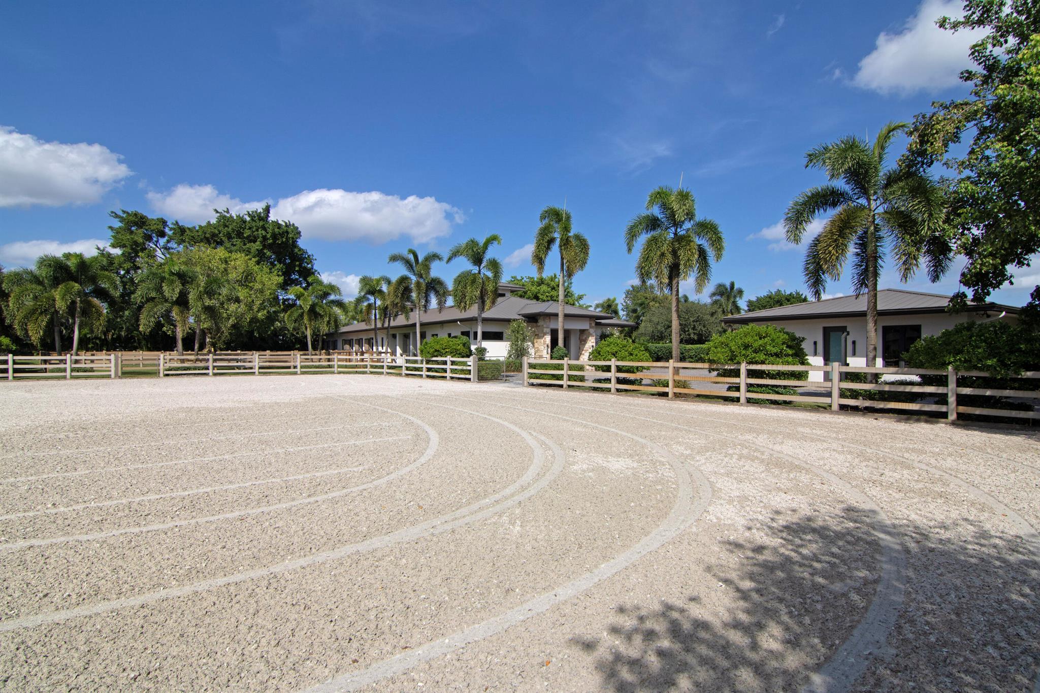 SADDLE TRAIL PARK OF WELL - Residential Lease