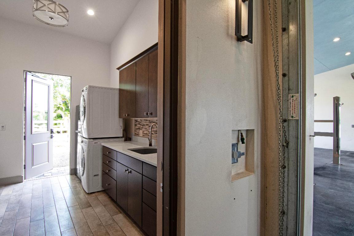 SADDLE TRAIL PARK OF WELLINGTON - Land