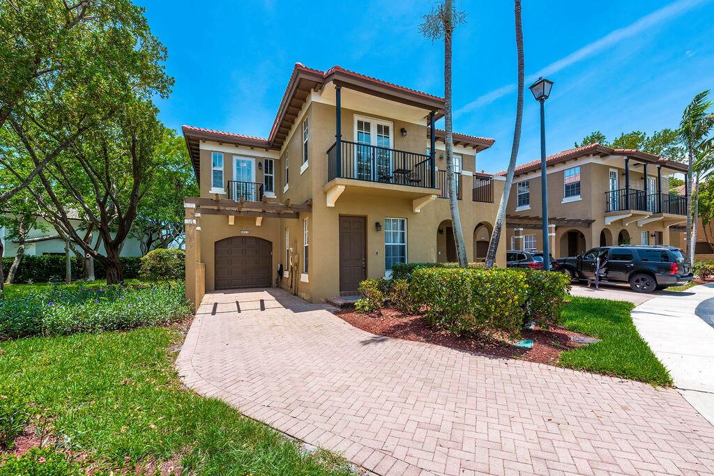 6911 Julia Gardens Drive