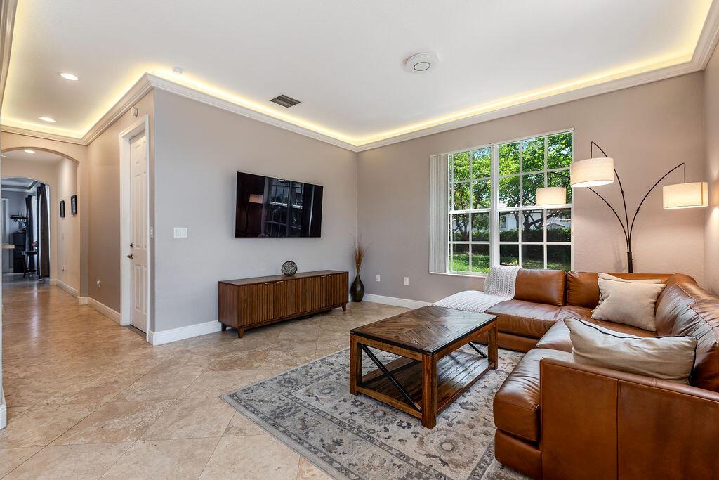HILLSBORO ASSOCIATES PLAT - Residential