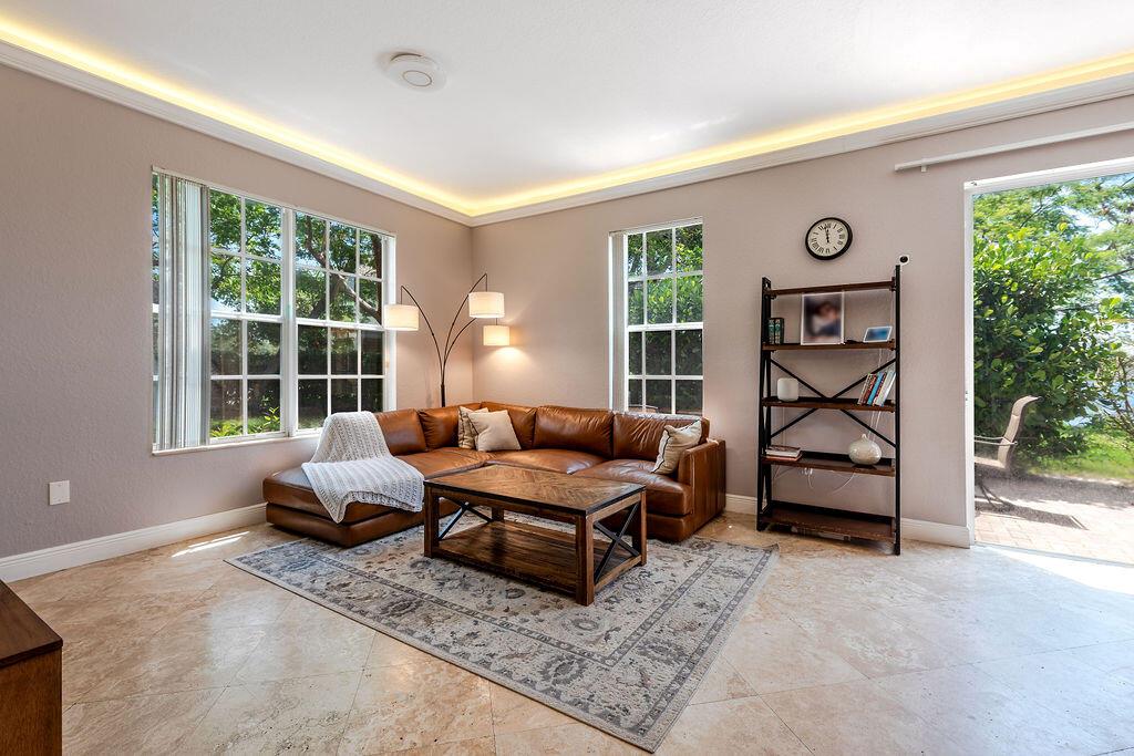 HILLSBORO ASSOCIATES PLAT - Residential